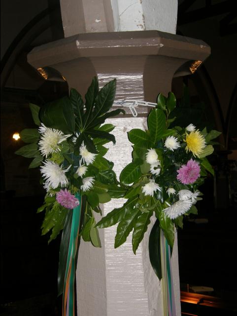 01._Pillars_-_Hawaii_1